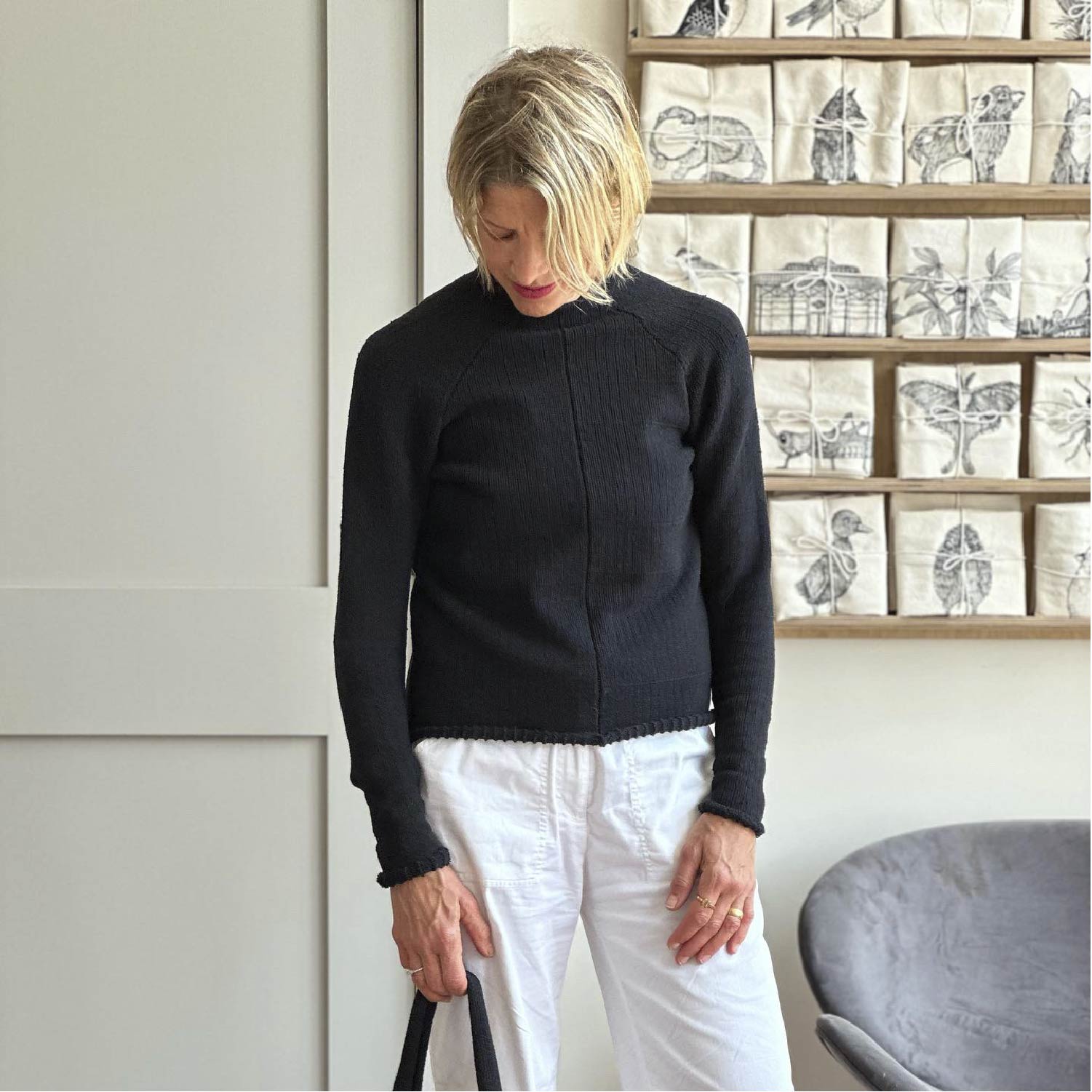 raglan sweater in black