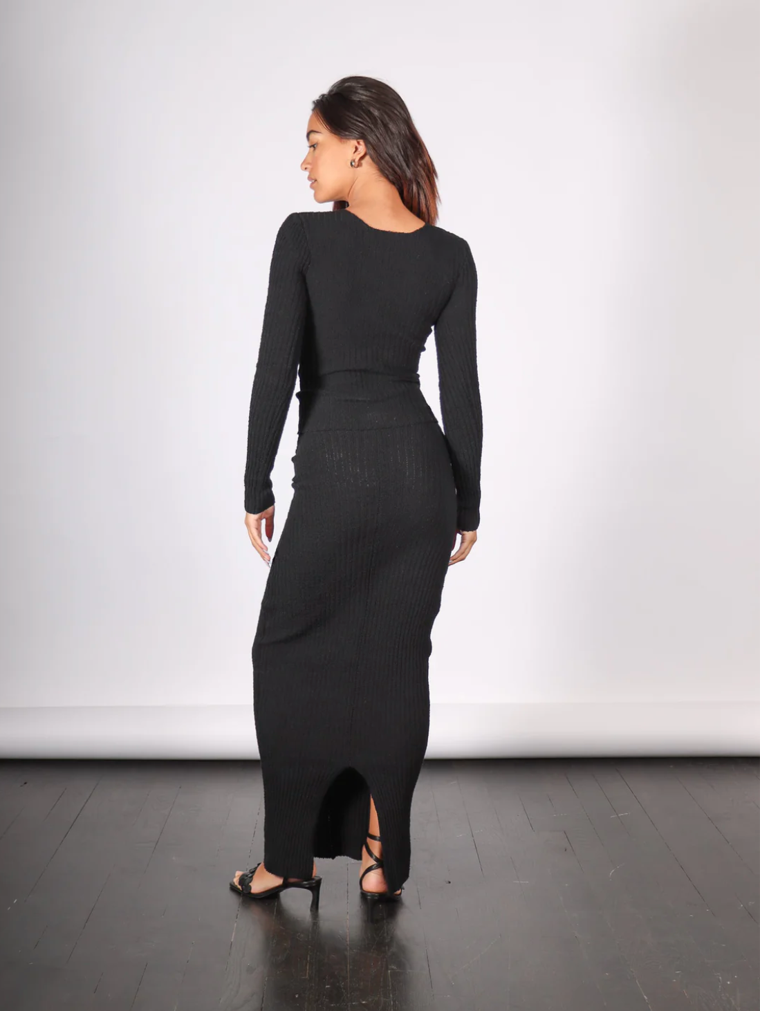 rib knit top and maxi skirt in black