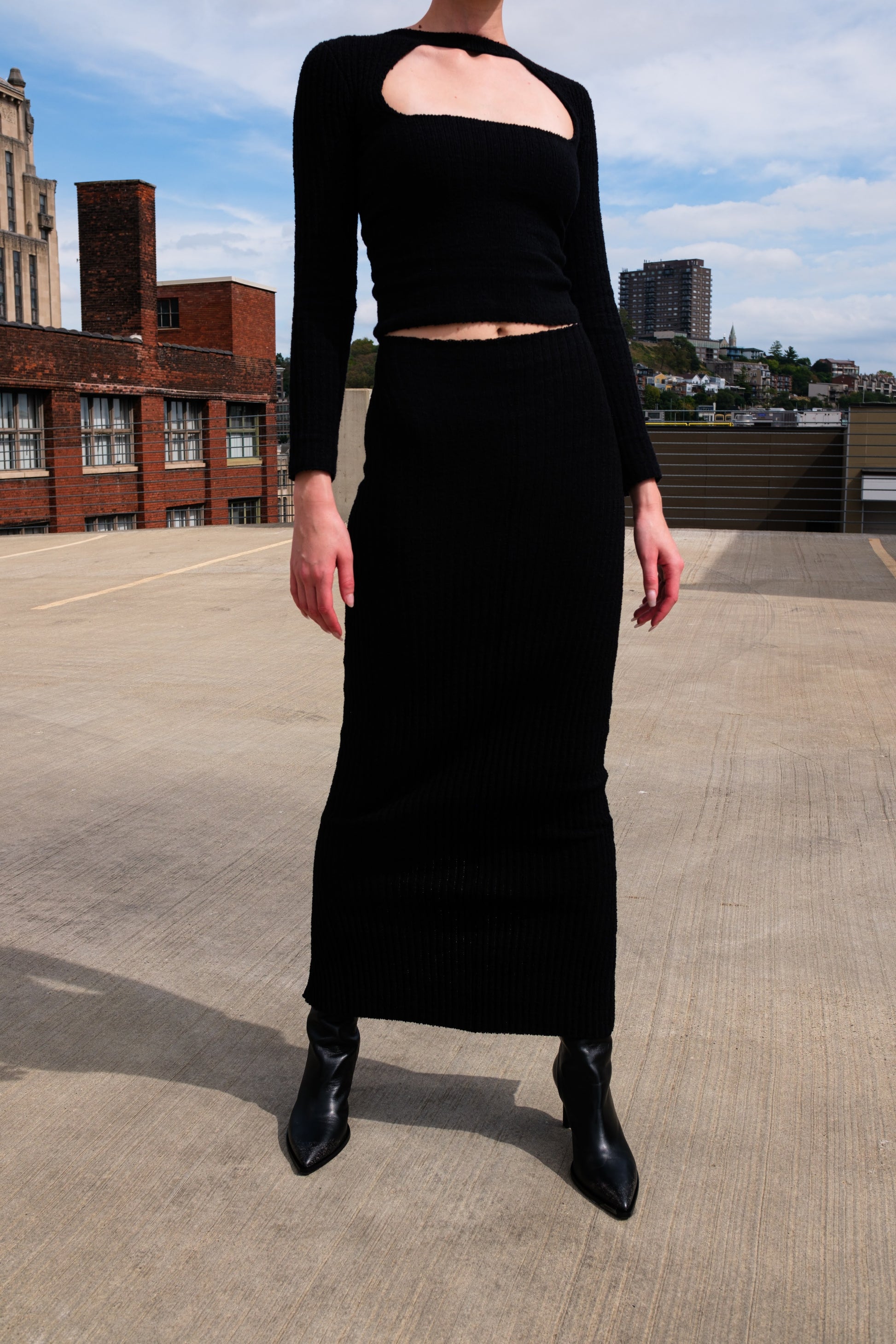 rib knit top and maxi skirt in black