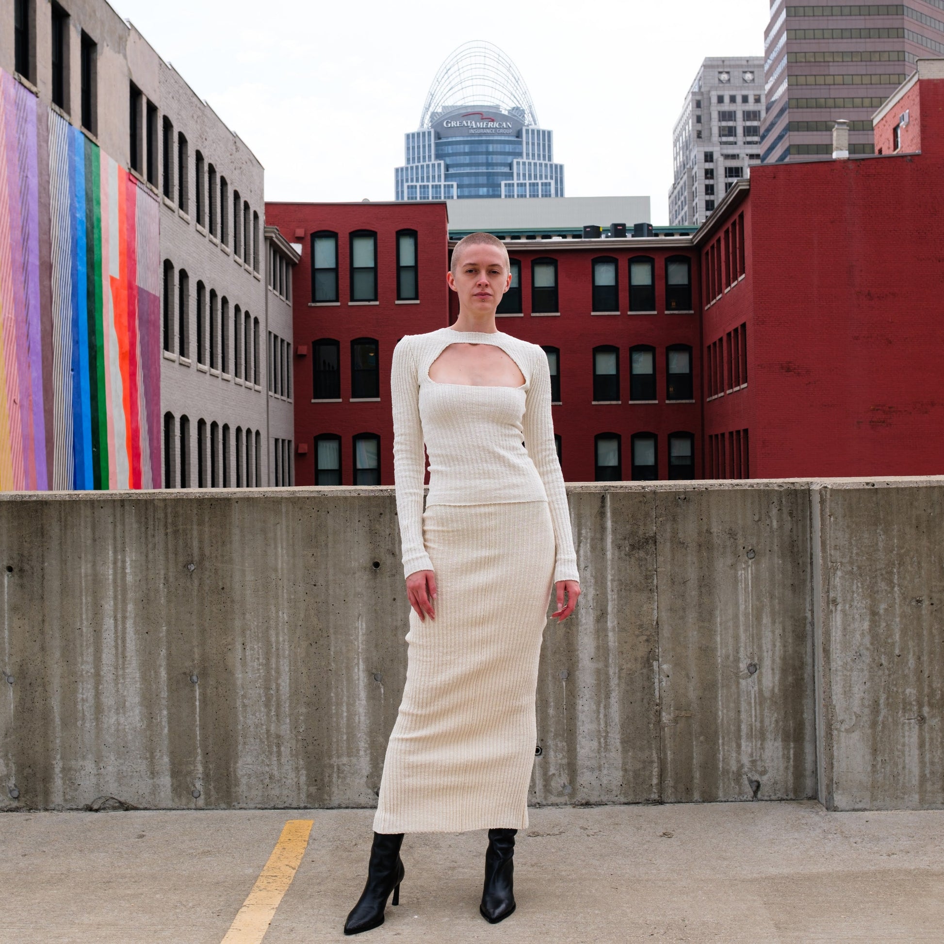 rib knit top with cut out and maxi skirt in natural